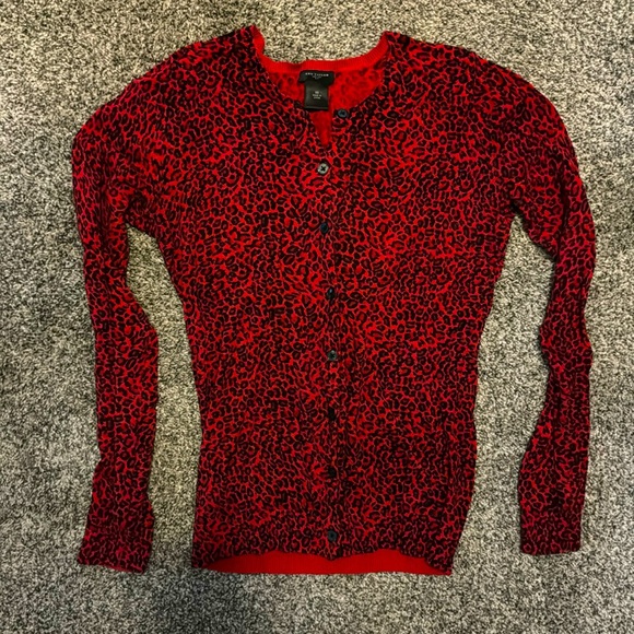 Red Leopard Print Ann Taylor size XS lightweight sweater - Picture 2 of 4